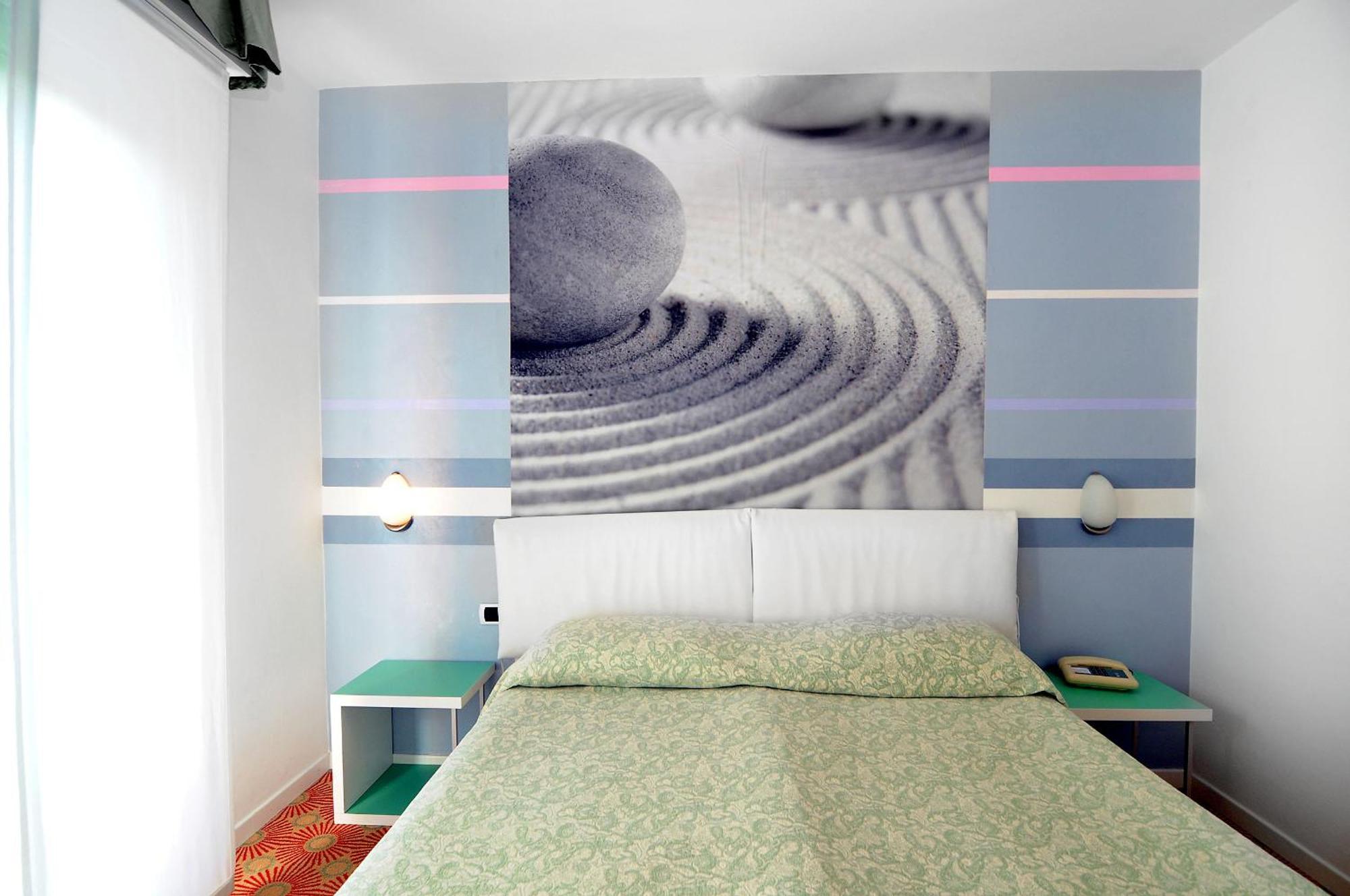 Oliver Hotel 3*